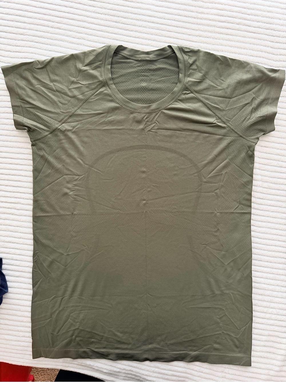 lululemon athletica Short Sleeve Tee in Olive Green
